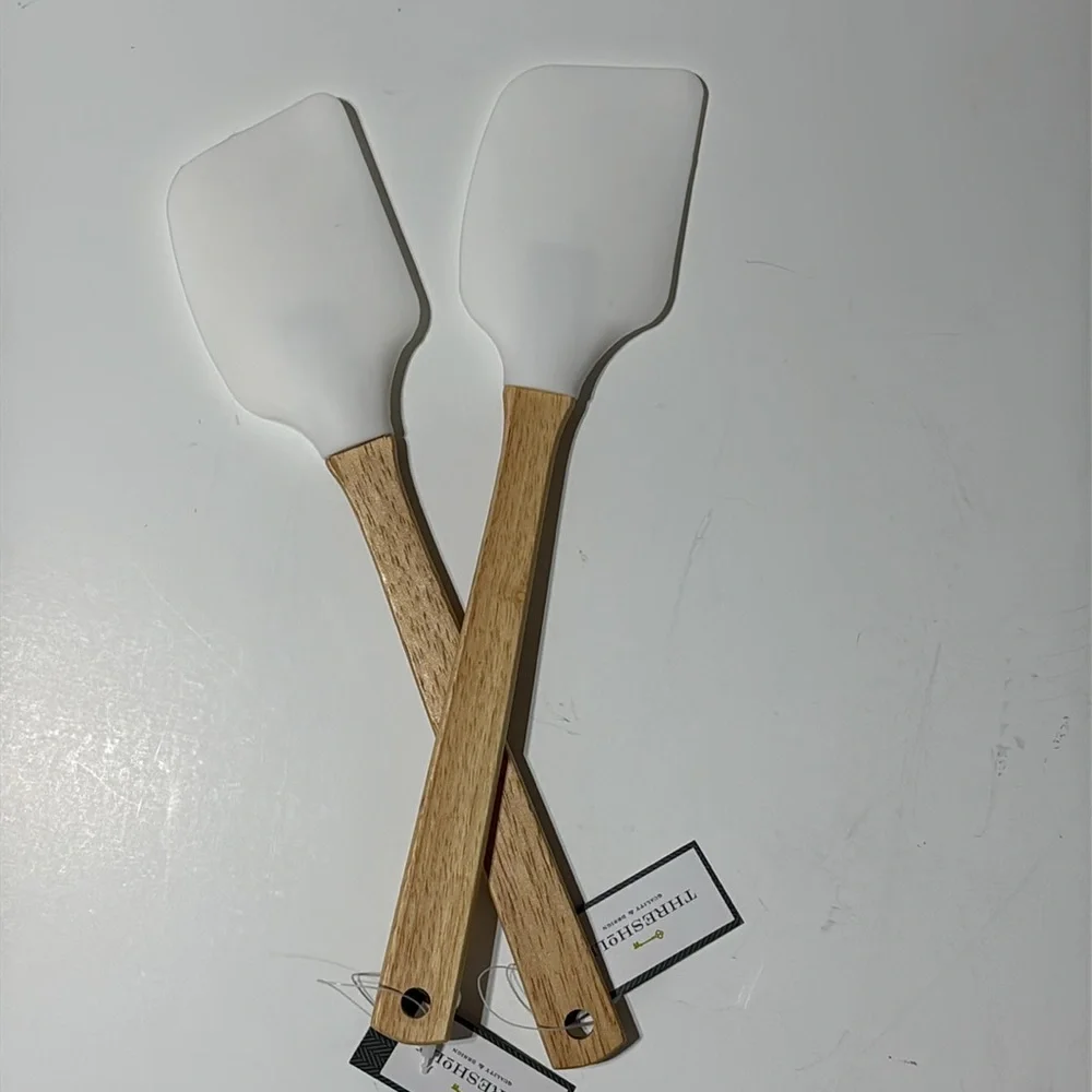 Threshold Silicone & Wooden Ice Skating Santa Christmas Spatula Bundle of 2